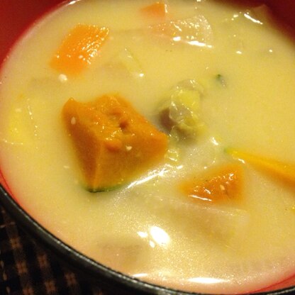 白菜と大根とかぼちゃの味噌クリームスープ。